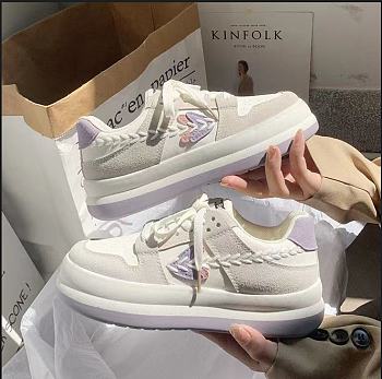 Love Women's Round Toe White Thick Sole Sneakers Small Casual For Women